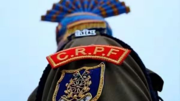 போலீஸ் ஆக விருப்பமா? ரூ.69,100 வரை மாதசம்பளம்.. சிஆர்பிஎப்-யில் கான்ஸ்டபிள் வேலை.. ரெடியா?