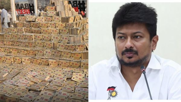 மலை போல குவித்து வைக்கப்பட்டுள்ள அட்டைகள்.. திமுக இளைஞரணி மாநாட்டில் கண்ணாடி அறை.. என்னனு தெரியுதா?