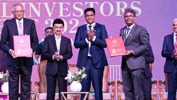 என் இதயத்தில் நீங்கா இடம் பிடித்து விட்டார் TRB ராஜா.. உச்சி குளிர பாராட்டிய முதல்வர் ஸ்டாலின்!