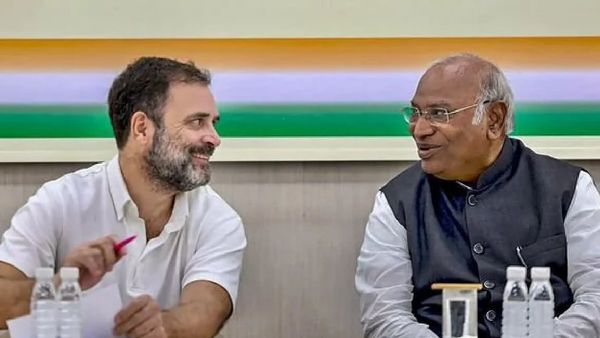 சீட்டுகளில் ரொம்பவே சீண்டும் 