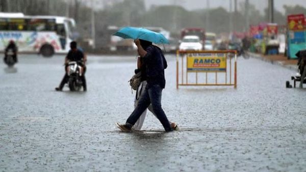 வங்க கடலோர மாவட்டங்களில் மாறும் வானிலை.. அடுத்த 2 மணி நேரம் மிகவும் முக்கியம்! வெதர் அப்டேட்