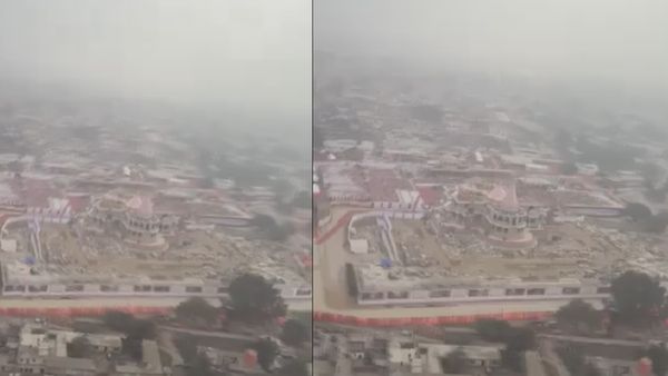 ராமர் கோவிலை பார்த்ததும் ஹெலிகாப்டரில் இருந்து மோடி செய்த சம்பவம்! வீடியோ