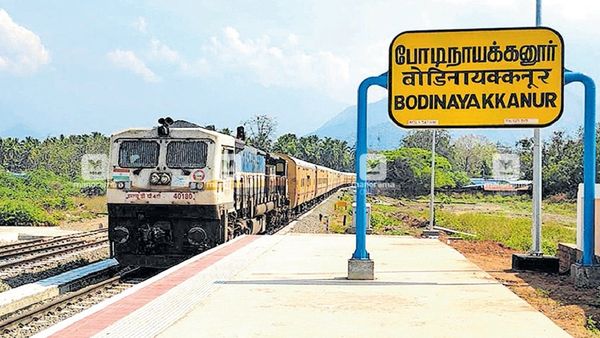 சென்னை செல்லும் பாண்டியன் எக்ஸ்பிரஸ் ரயிலை போடியில் இருந்து இயக்க வேண்டும்.. தேனி மக்கள் கோரிக்கை