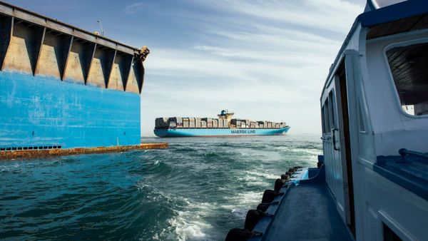 செங்கடலில் வர்த்தகம் நடப்பது ஏன் முக்கியம்? ஹவுதிக்கு எதிராக அமெரிக்கா வரிந்து கட்டுவதன் பின்னணி