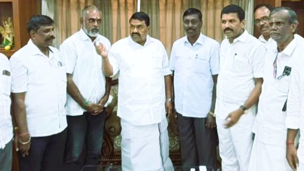 யாதவர்கள் தான் 100 தொகுதிகளில் வெற்றி தோல்வியை நிர்ணயிக்கிறோம்! இருதலை கொள்ளியாய் ராஜகண்ணப்பன்!