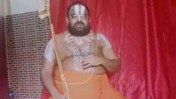 சனாதனம் குறித்து யார் பேசினாலும் இந்துக்கள் சிங்கம் போல் சீறணும்.. ஸ்ரீவில்லிபுத்தூர் ஜீயர் பேச்சு