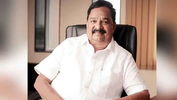 பொங்கல் பரிசோடு.. ரேஷன் கார்டுதாரர்களுக்கு வழங்க வேட்டி, சேலைகள் தயார்.. அமைச்சர் வெளியிட்ட தகவல்!