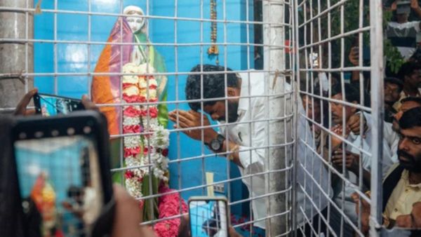 பூச்சாண்டி.. ஹலோ மிஸ்டர்.. இது உங்க சர்ச்சா? திமுககாரன் போல பேசாதீங்க.. அண்ணாமலையை சூழ்ந்த பொதுமக்கள்