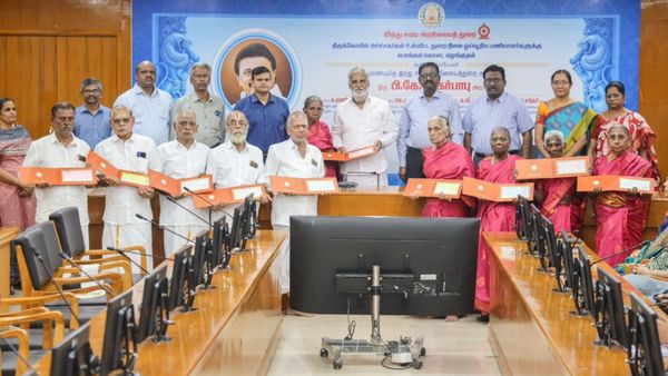 அறுபடை வீடுகளுக்கு இலவச ஆன்மீக சுற்றுலா... தமிழக அரசு அதிரடி.. உற்சாகத்தில் முருக பக்தர்கள்