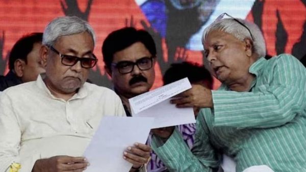8 எம்.எல்.ஏக்கள் வந்தா போதும்.. நிதிஷ்குமாரின் ஒட்டு மொத்த பிளானும் பர்ஸ்ட்..லாலு போடும் கணக்கே வேற!