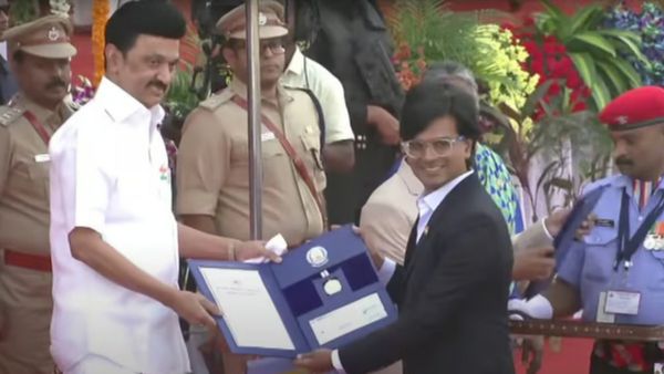 ஊடகவியலாளர் ஜூபேருக்கு கோட்டை அமீர் மத நல்லிணக்க விருது ஏன் தெரியுமா? முதல்வர் ஸ்டாலின் சொன்ன தகவல்!