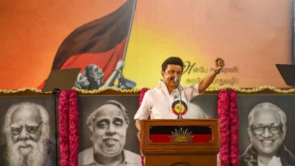 நெருங்கும் நாடாளுமன்ற தேர்தல்! நாளை முதல் நிர்வாகிகளுடன் சந்திப்பு.. திமுகவில் மாவட்ட வாரியாக லிஸ்ட்
