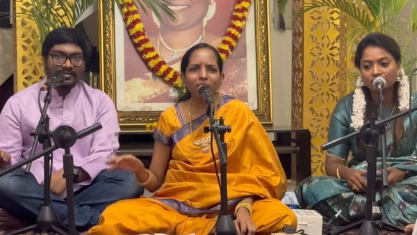 கொலுவின் போது எப்படி இருந்தார் தெரியுமா? கடைசி காலத்தில் வலியால் துடித்த பவதாரணி.. விலாசினி கண்ணீர்