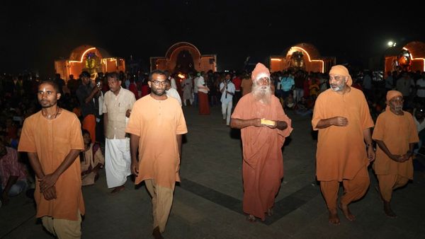 மகா சிவராத்திரி.. ஆதி யோகி ரத யாத்திரை.. தமிழகம் முழுவதும் 20 ஆயிரம் கி.மீ பயணம்