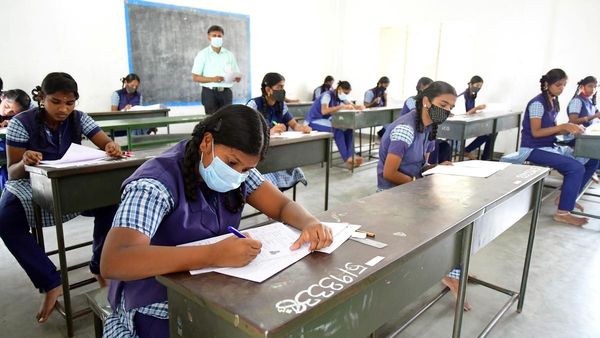 தேர்வு நேரம்.. நெருங்கும் பப்ளிக் எக்ஸாம்.. பள்ளிக்கல்வித்துறை பிறப்பித்த அதிரடி உத்தரவு!