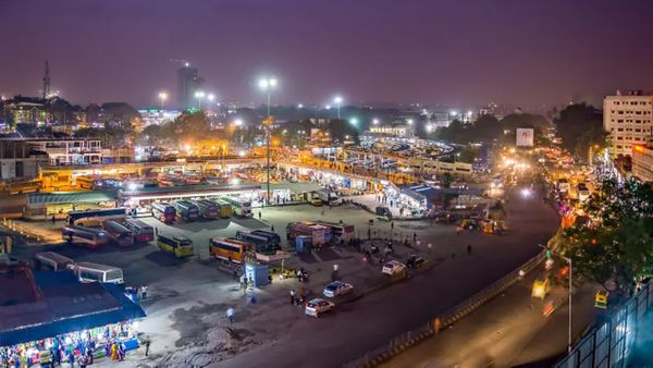 பெங்களூரில் கணவனுடன் சண்டை போட்டு வந்த இளம் பெண்.. பூங்காவில் வைத்து 6 பேர் செய்த கொடுமை!