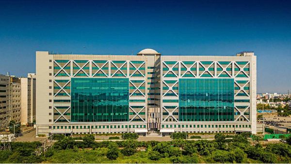 கிளாம்பாக்கத்தை விடுங்க! வண்டலூரில் புதுசா ஒன்னு வருதே தெரியுமா! வேலைக்கு செல்ல ரெடியா இருங்க