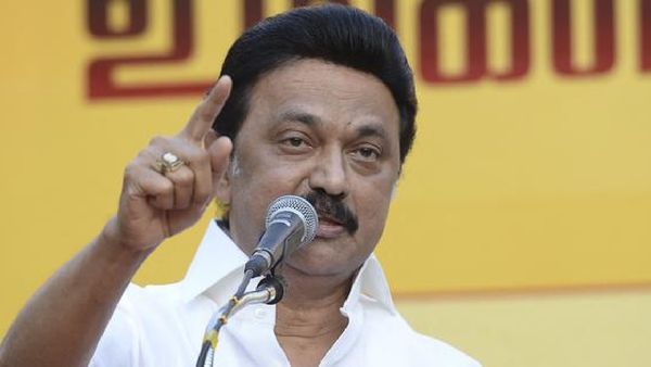 50+ கேள்விகள்.. வீடு வீடாக கொட்டும் பண மழை.. ஸ்டாலின் இறக்கிய திட்டம்.. உளவுத்துறை எடுக்கும் சர்வே!