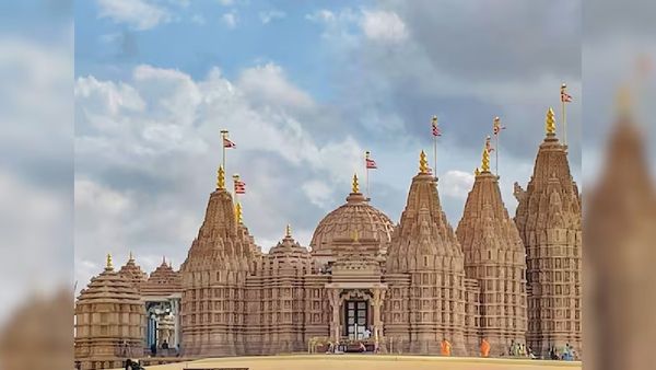 ராஜஸ்தான் கற்கள்.. கங்கை நீர் செயற்கை நதி! அடேங்கப்பா.. அபுதாபி இந்து கோயிலில் என்னென்ன ஸ்பெஷல்