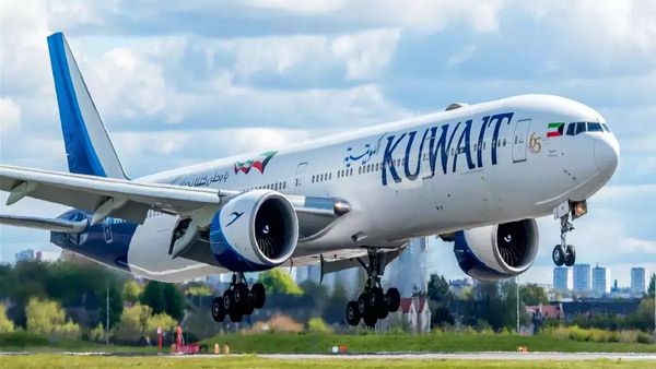 குவைத்தில் மீண்டும் ஃபேமிலி விசிட் விசா.. ஆனால் 2 விமானங்களில் மட்டுமே அனுமதி! கடும் விதிகள் அமல்