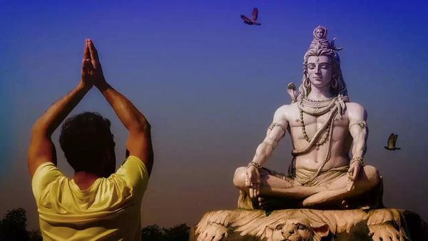 மகா சிவராத்திரி 2024.. விடிய விடிய கண் விழித்து ஈசனை வணங்கினால் என்னென்ன பலன்கள்