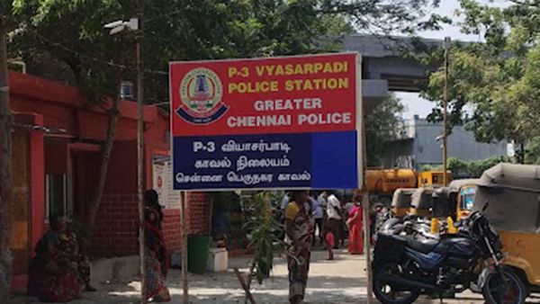 சென்னை வியாசர்பாடியில் வடிவேலு பாணி சம்பவம்.. போலீஸ் பெயரிலேயே 10 லட்சம் 'மொ(பொ)ய்' எழுதிய கும்பல்