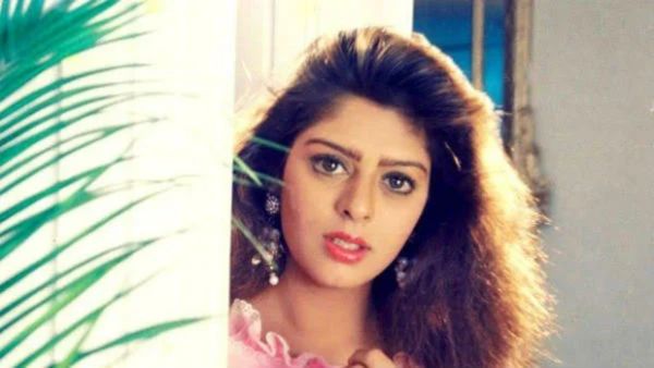 நடிகை நக்மாவை கல்யாணம் பண்ண போறேன்.. வெளிப்படையாக அறிவித்த பிரபல நடிகர்.. இதுதான் காரணமாம்