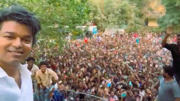 தொண்டர் மனதை நோக விடாத விஜய்! கழுத்தில் விழ வேண்டிய பூமாலை ஜஸ்ட் மிஸ்ஸிங்!