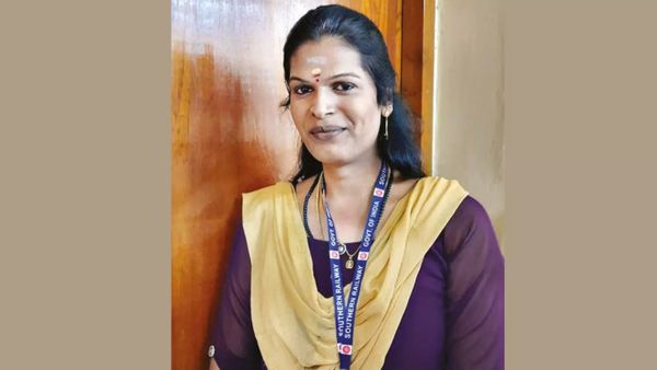 முதன்முறையாக.. தமிழ்நாட்டையே திரும்பி பார்க்க வைத்த 