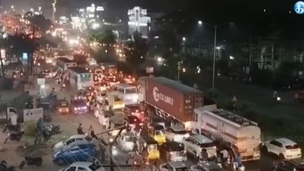 பெருங்களத்தூர் பிஸி.. மீண்டும் கோயம்பேடு.. நெரிசலில் கூடுவாஞ்சேரி, கிளாம்பாக்கம்.. ஸ்தம்பித்த சென்னை