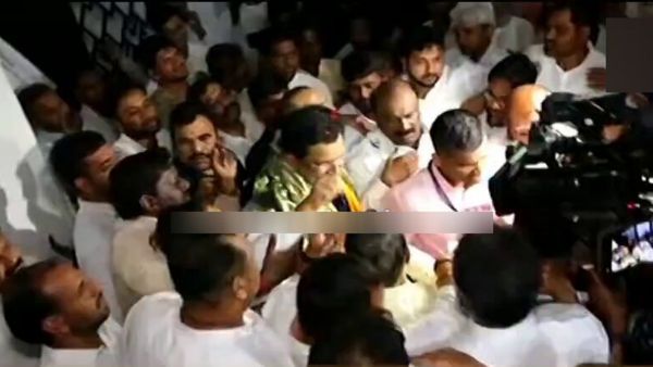 ‛‛பாகிஸ்தான் ஜிந்தாபாத்’’ .. கர்நாடகா சட்டசபையில் கோஷம்! காங்கிரஸ் வெற்றி கொண்டாட்டத்தில் பரபரப்பு