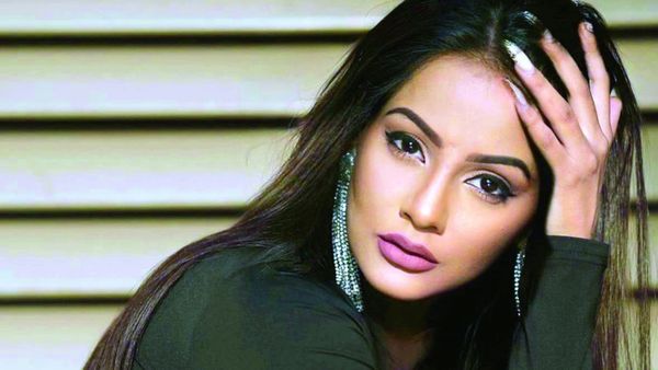 28 வயது பிரபல மாடல் தற்கொலை.. சிக்கும் இளம் ஐபிஎல் பிரபலம்? போலீஸ் வசம் சென்ற 