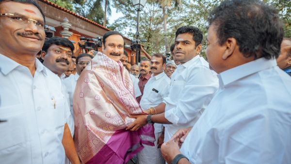 நாட்டின் நலனா? ஒரு குடும்பத்தின் நலனா? அன்புமணியை நோக்கிப் பாய்ந்த அம்பு!