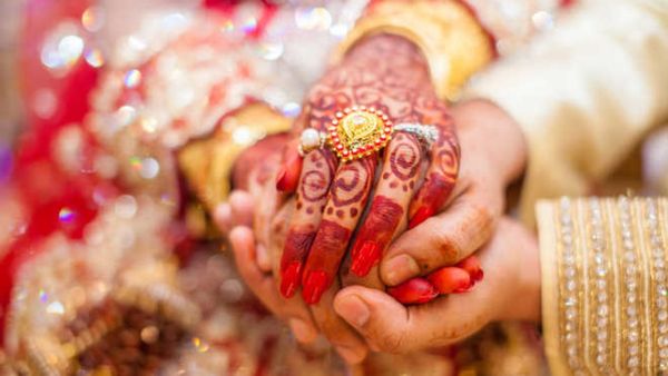 திருமணம் முடிந்ததும்.. மனைவியின் EX கணவரை வீட்டிற்கு அழைத்து வந்த மாப்பிள்ளை.. உருக வைக்கும் காரணம்