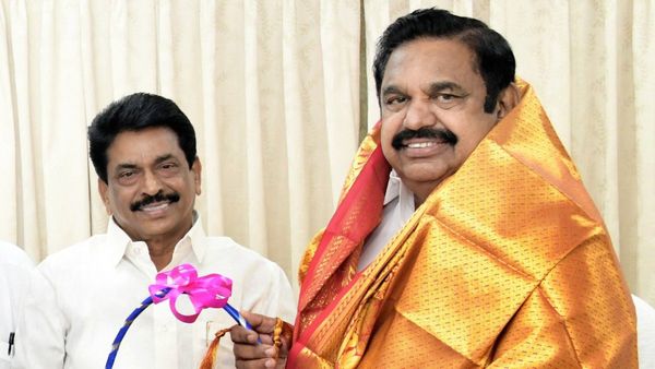 அதிமுக கூட்டணியில் தேனி தொகுதியில் நான் போட்டியிடுவேன்.. ஃபார்வர்டு பிளாக் பிவி கதிரவன் பரபர!