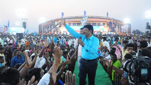 திமுக கூட்டணிக்கு மற்றொரு கட்சி ஆதரவு.. 40 தொகுதிகளிலும் தேர்தல் பணியாற்ற நாகை திருவள்ளுவன் திட்டம்!