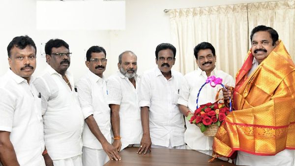 திமுக கூட்டணியில் ‘விக்கெட்’! அதிமுக சைடு சாய்ந்த பார்வர்டு பிளாக்.. பிவி கதிரவன் எடப்பாடி மீட்டிங்!