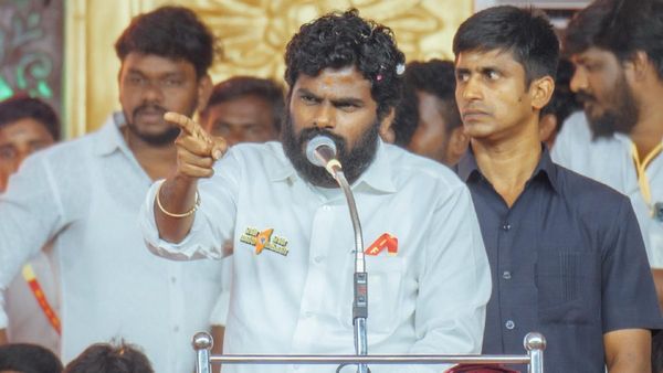 அவரை பற்றி என்கிட்ட ஏன் கேக்குறீங்க.. அங்க போய் கேளுங்க.. பிரஸ் மீட்டில் ஆவேசம் அடைந்த அண்ணாமலை!