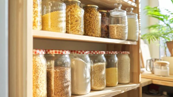 மளிகை பொருளை நோட் பண்ணுங்க.. கிச்சனில் கண்டிப்பாக இருக்க வேண்டிய 5 சூப்பர் கமகமக்கும் மசாலா