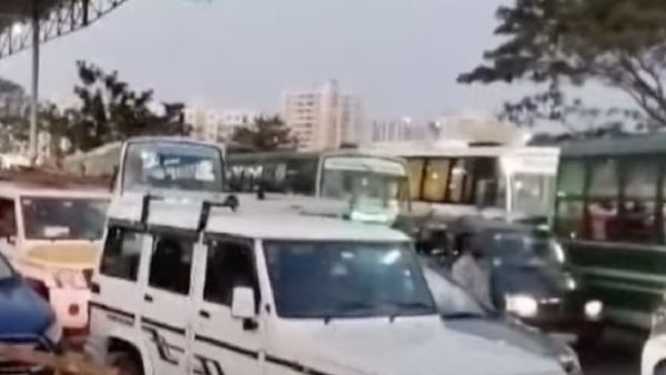 முடங்கிய சென்னை-திருச்சி நெடுஞ்சாலை.. 2 கிமீக்கு ஸ்தம்பித்து நின்ற வாகனங்கள்! பரனூர் டோலில் அடிதடி