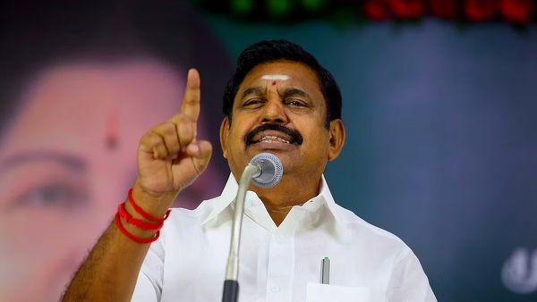 அதிமுக வந்தால்தான் தமிழ்நாட்டை காப்பாற்ற முடியும்.. ஒரே போடாக போட்ட எடப்பாடி.. பாமக மீதும் அட்டாக்