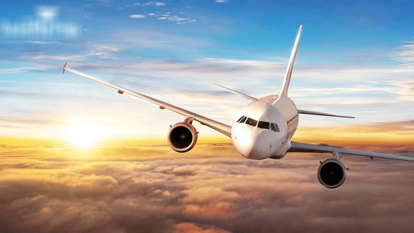 விமானத்தில் செல்லும் ஆசையை நிறைவேற்ற சூப்பர் வாய்ப்பு.. வெறும் 600 ரூபாய் இருந்தாலே போதும்!