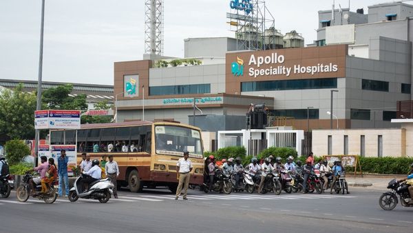 சென்னை ஓஎம்ஆர் - வேளச்சேரி சாலையில் இன்று முதல் போக்குவரத்து மாற்றம்.. இதுதான் புதிய பாதை