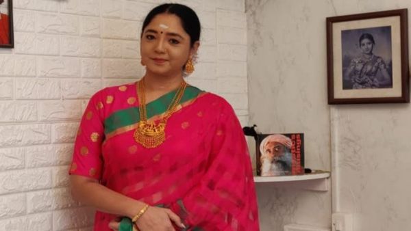 அத்தனை பேரு முன்னாடி அந்த நடிகை கேட்ட கேள்வி! என்னை நானே செருப்பால அடிச்சிட்டேன்.. ஐஸ்வர்யா எமோஷனல்