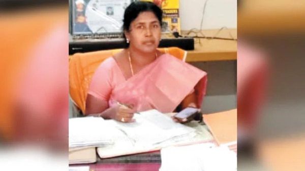 வேலூர் நேசபிரபாவை தெரியுமா? அசிங்கமா சிக்கிட்டாங்க.. போன்கூட எடுக்கலயாமே.. தமிழக அரசு ஆரம்பமே அதிரடி