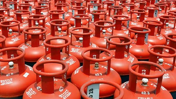 உஜ்வாலா சமையல் எரிவாயுவுக்கான மானியம்.. மேலும் ஓராண்டுக்கு நீடிப்பு! மத்திய அமைச்சரவை ஒப்புதல்