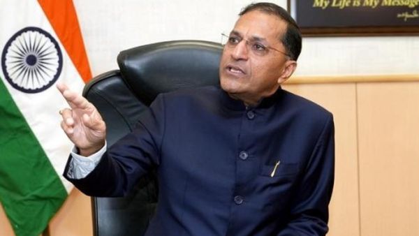 லோக்சபா தேர்தல் தேதி தள்ளிப் போகிறதா? அருண் கோயல் திடீர் ராஜினாமா.. பின்னணியில் எழும் பரபர சந்தேகம்!