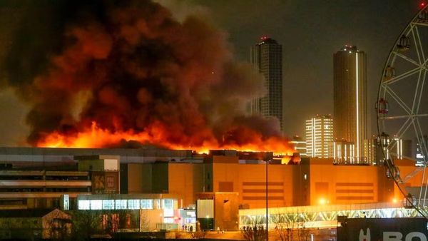 மாஸ்கோவில் ஐஎஸ்ஐஎஸ் பயங்கரவாதிகள் துப்பாக்கிச் சூடு.. 137 பேர் பலி! 4 பேர் அதிரடியாக கைது