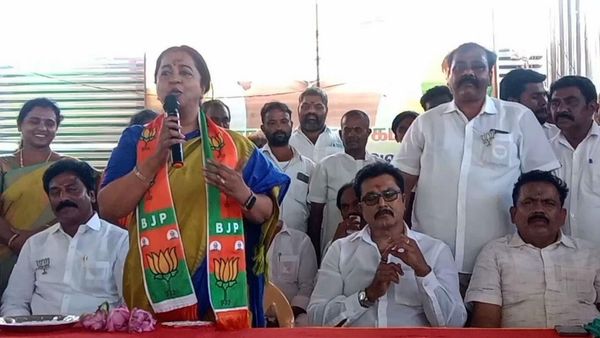 கூட்டமே இல்லை.. இங்கே என்ன பண்றது? சிரிப்பை மறந்த 