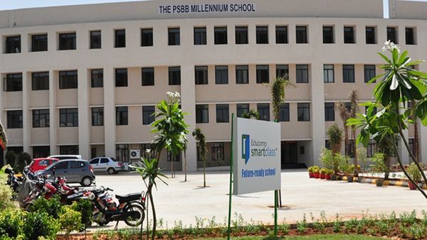 சென்னை, கோவையில் பிரபல பள்ளிகளுக்கு வெடிகுண்டு மிரட்டல்.. அலற விட்ட இ-மெயில்.. உச்சகட்ட பதற்றம்!